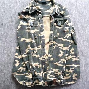 Camo button up